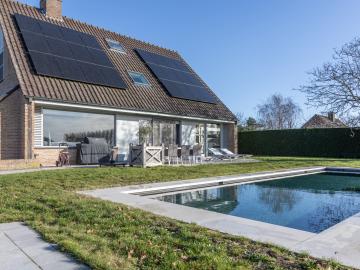 Holiday Home Swimming Pool