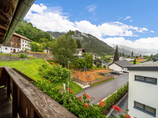 Vue de la maison de vacances [été]