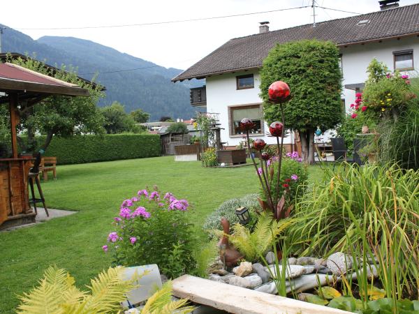 Extérieur maison de vacances [été]