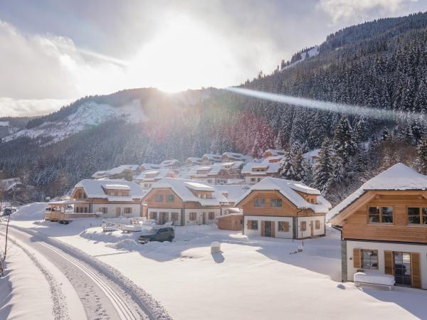 Holiday Home Exterior [winter]