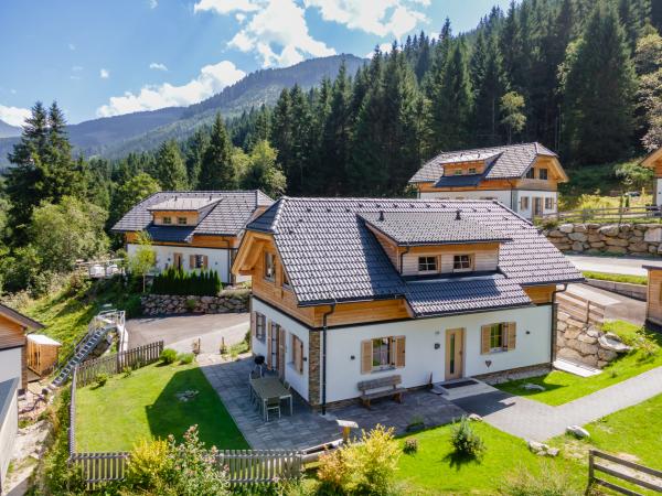 Außenseite Ferienhaus [Sommer]