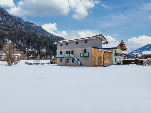 Außenseite Ferienhaus [Winter]