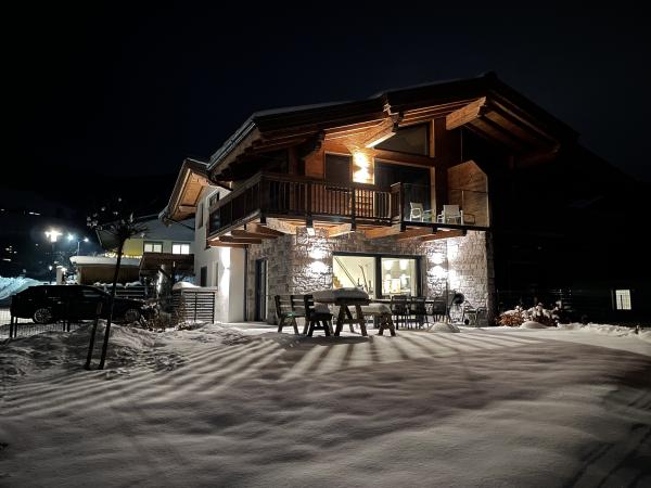 Holiday Home Exterior [winter]