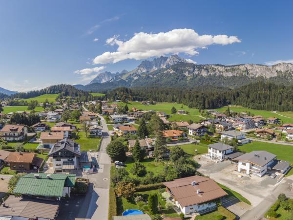 Außenseite Ferienhaus [Sommer]