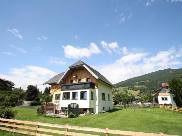 Extérieur maison de vacances [été]