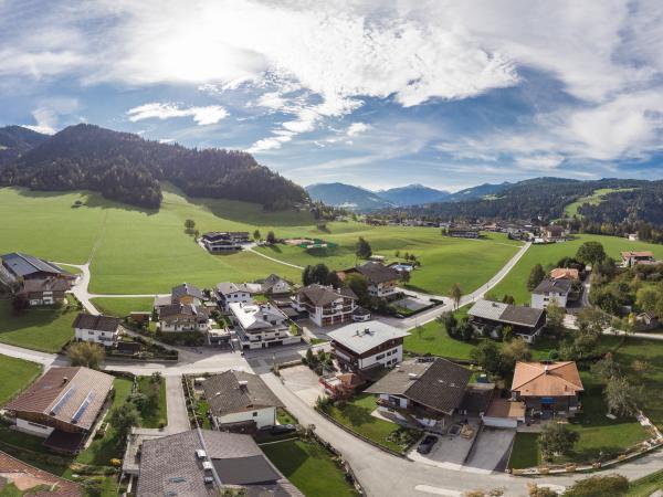 Außenseite Ferienhaus [Sommer]