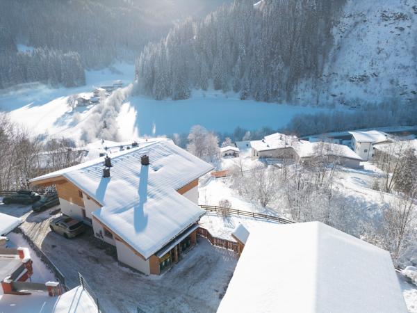 Außenseite Ferienhaus [Winter]