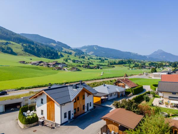 Außenseite Ferienhaus [Sommer]