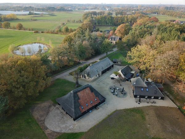 Außenseite Ferienhaus [Sommer]