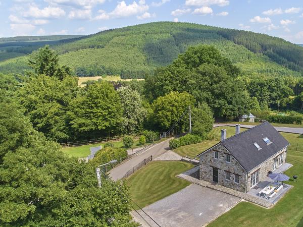 Außenseite Ferienhaus [Sommer]