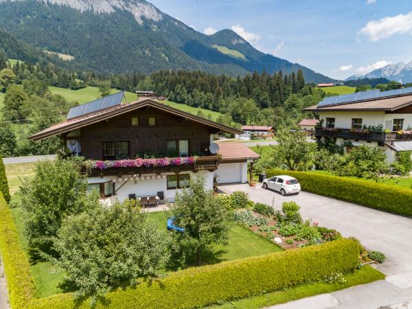 Extérieur maison de vacances [été]