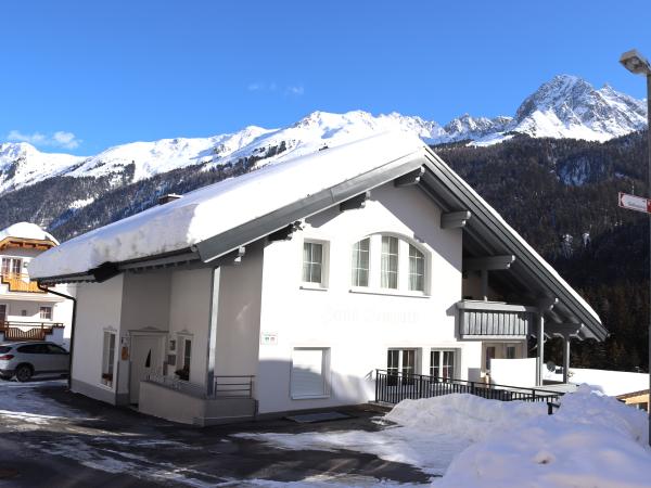 Extérieur maison de vacances [hiver]