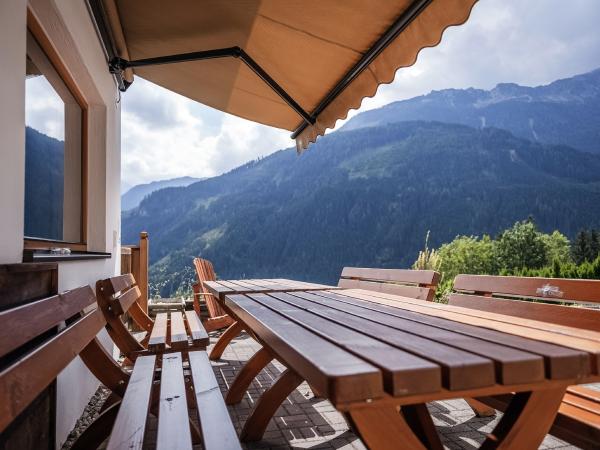 Terrasse / Balkon