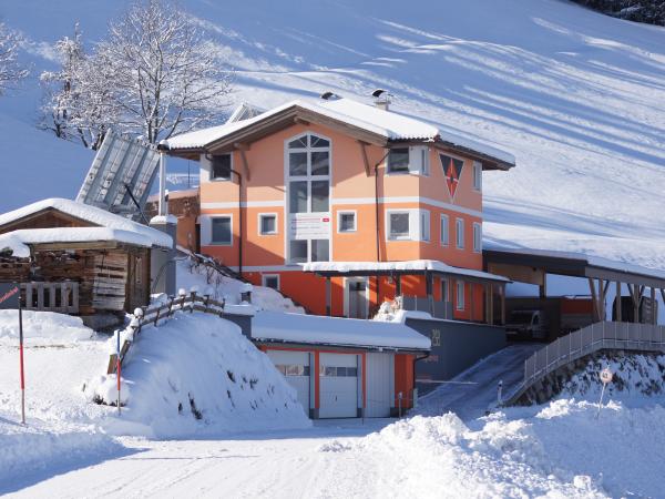 Außenseite Ferienhaus [Winter]