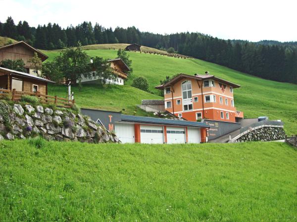 Außenseite Ferienhaus [Sommer]