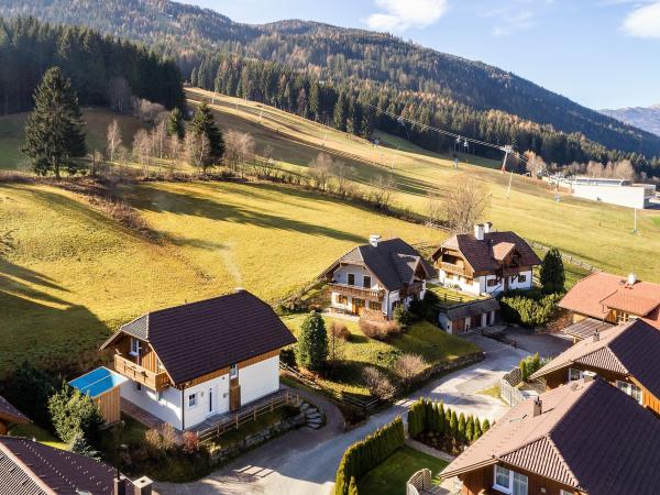 Außenseite Ferienhaus [Sommer]