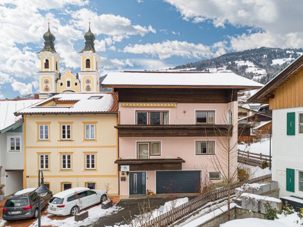 Außenseite Ferienhaus [Winter]