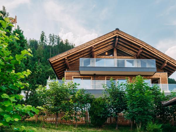 Außenseite Ferienhaus [Sommer]