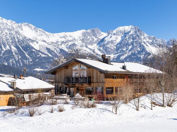 Außenseite Ferienhaus [Winter]