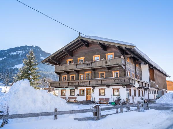 Außenseite Ferienhaus [Winter]