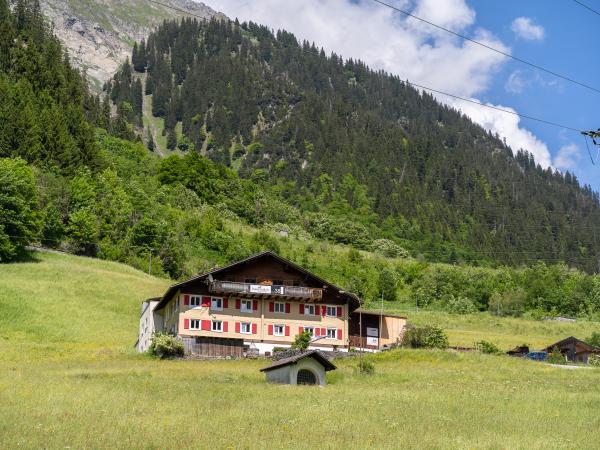 Außenseite Ferienhaus [Sommer]