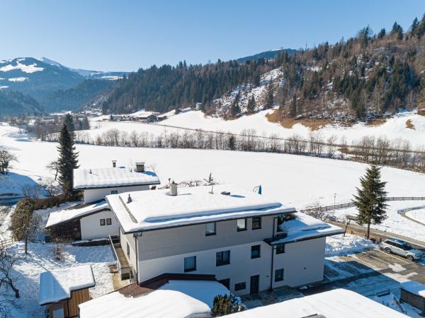 Außenseite Ferienhaus [Winter]