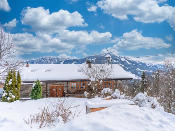 Außenseite Ferienhaus [Winter]