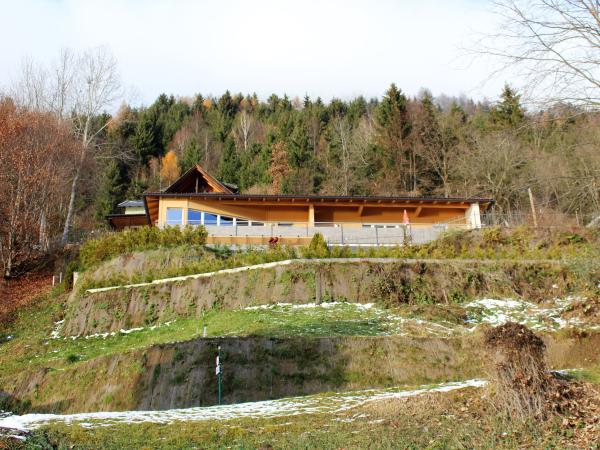 Außenseite Ferienhaus [Winter]