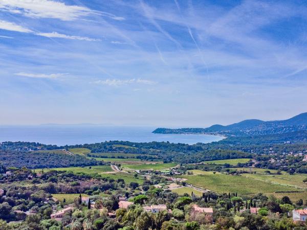 Vue de la maison de vacances [été]