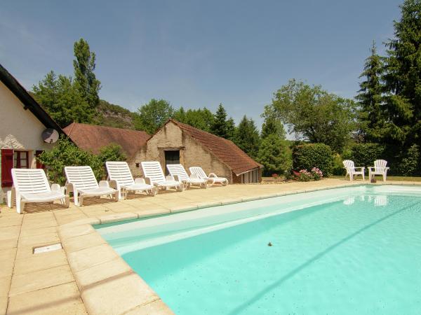 Holiday Home Swimming Pool