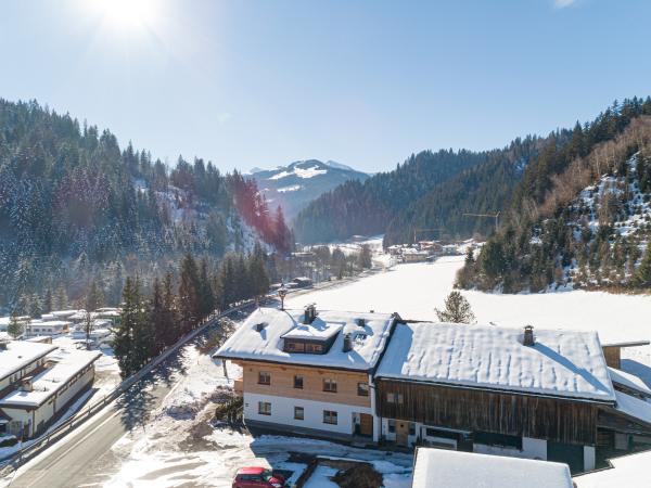 Außenseite Ferienhaus [Winter]