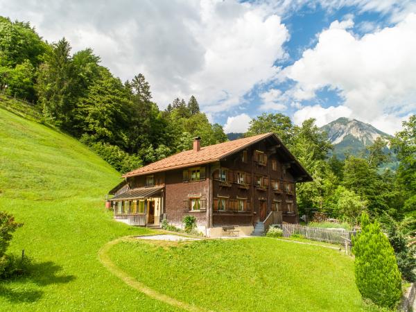 Außenseite Ferienhaus [Sommer]