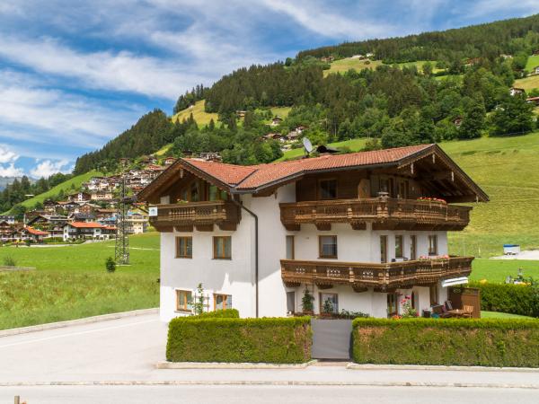 Außenseite Ferienhaus [Sommer]