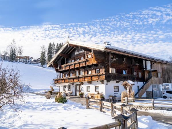 Extérieur maison de vacances [hiver]