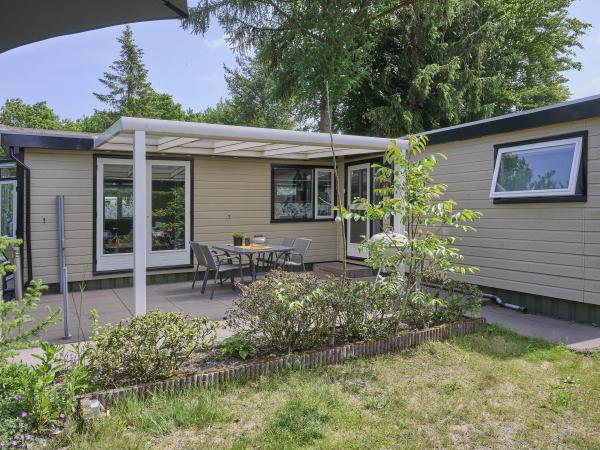 Außenseite Ferienhaus [Sommer]