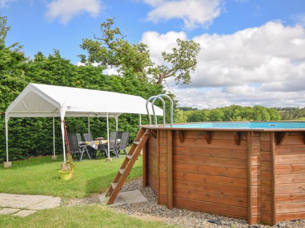 Holiday Home Swimming Pool