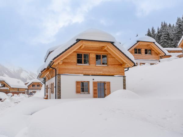 Außenseite Ferienhaus [Winter]