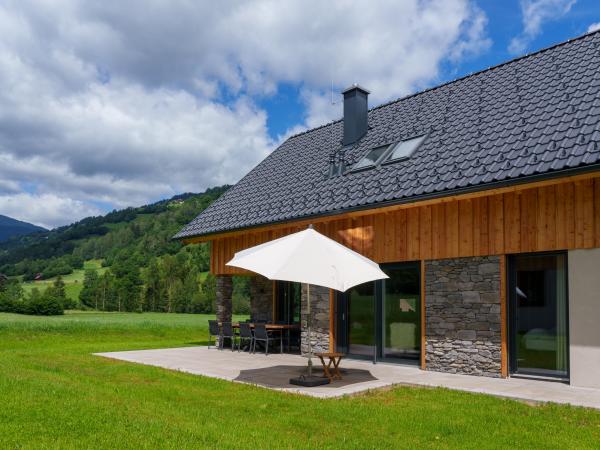 Extérieur maison de vacances [été]