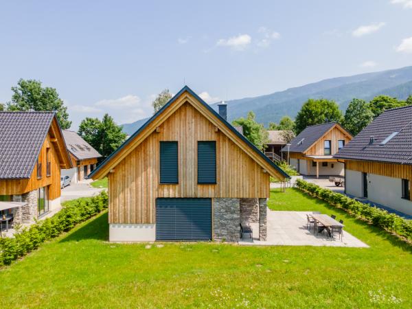 Extérieur maison de vacances [été]