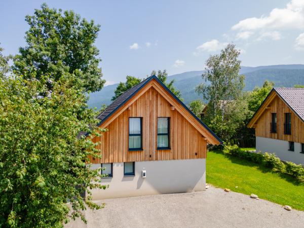 Außenseite Ferienhaus [Sommer]