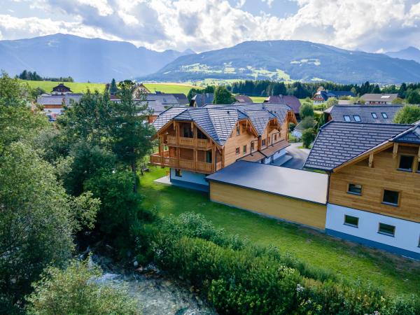 Außenseite Ferienhaus [Sommer]