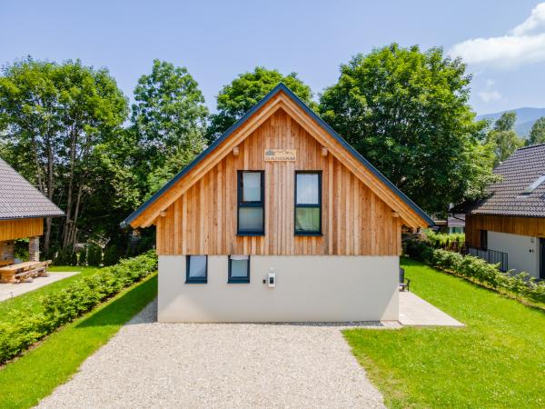 Außenseite Ferienhaus [Sommer]
