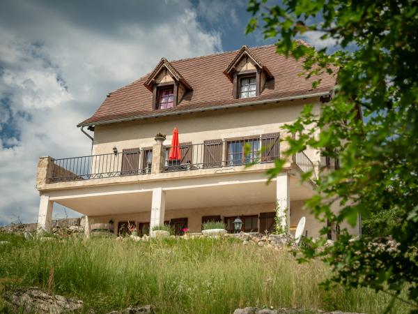 Extérieur maison de vacances [été]