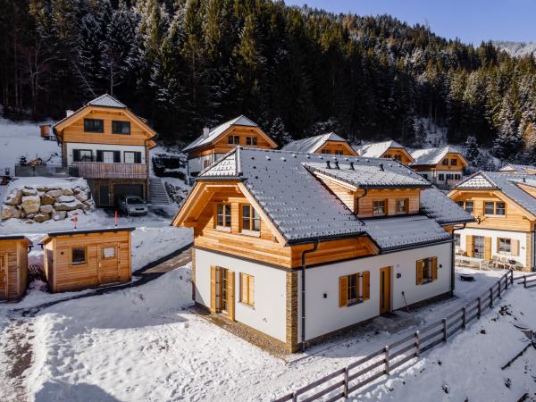 Außenseite Ferienhaus [Winter]
