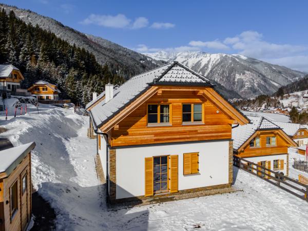 Außenseite Ferienhaus [Winter]
