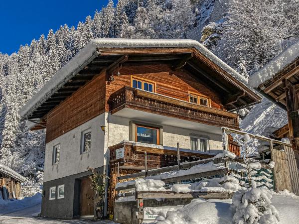 Holiday Home Exterior [winter]