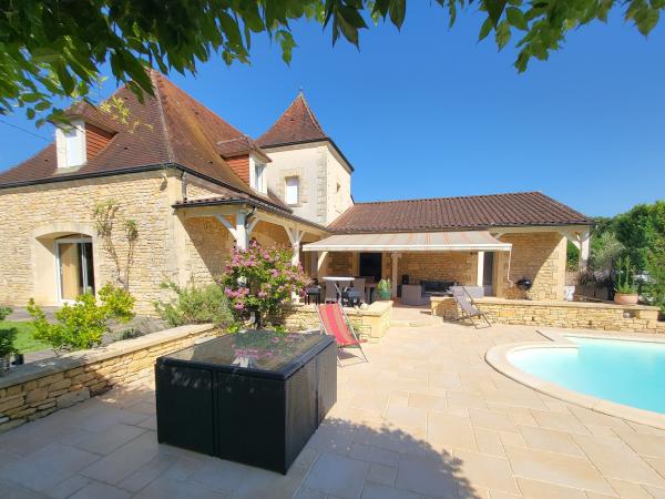 Extérieur maison de vacances [été]