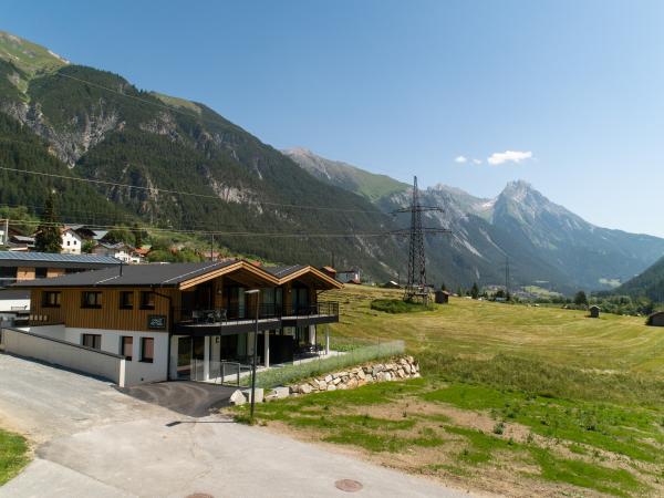 Extérieur maison de vacances [été]