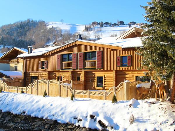 Holiday Home Exterior [winter]