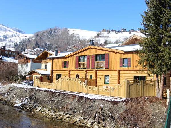 Außenseite Ferienhaus [Winter]